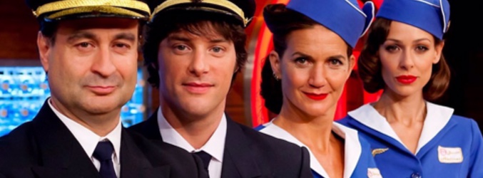 El jurado y presentadora de 'MasterChef Junior' con el uniforme de Junior Airlines