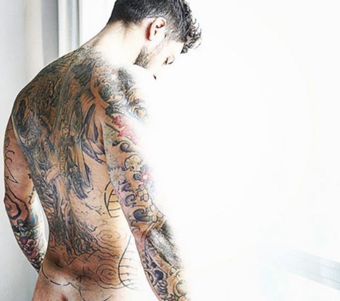 Los tatuajes recorren al completo el cuerpo de Pascual