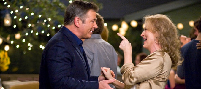 Alex Baldwin y Meryl Streep en "No es tan fácil"