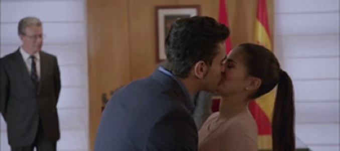 Hugo y Cayetana se casan en 'B&b, de boca en boca'