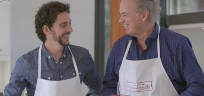 Paco León y Bertín Osborne, cocinando