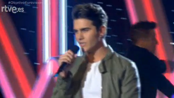 Maverick canta en Objetivo Eurovisión
