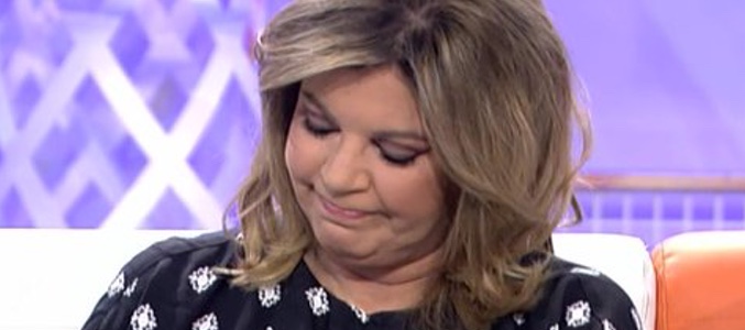 Terelu no pudo contener la emoción mientras comunicaba la noticia