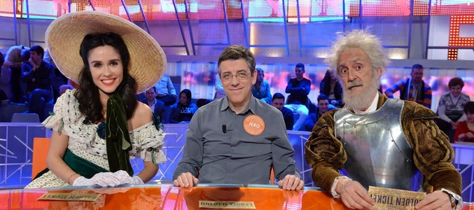 Jero junto a Alba Lago y Santi Rodríguez en el especial de carnaval de 'Pasapalabra'