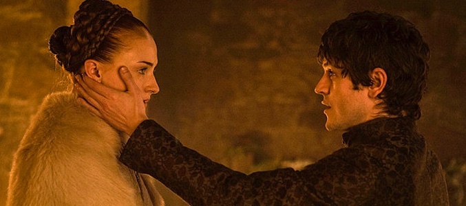 El guionista de 'Juego de Tronos' se defiende ante las críticas por la escena de Sansa: "Queríamos ser lo más realistas posibles"