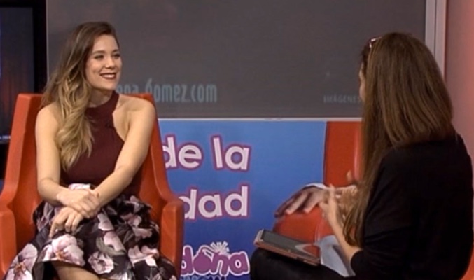 src="https://www.formulatv.com/images/noticias/53900/53915/1_cfe5a4d3c4.jpg##677##400"/><p></p></div></p><h2 class='vh4'>Lorena habla sobre la polémica con Risto Mejide</h2><p>Tras asegurar que su primera comunión fue la experiencia más bonita de su vida hasta que entró en '<a href="https://www.formulatv.com/programas/operacion-triunfo/">Operación triunfo</a>', Elsa Anka le preguntó por la polémica valoración de <a href="https://www.formulatv.com/personas/risto-mejide/">Risto Mejide</a> tras asegurar que "Lorena era de alguna forma como un consolador: perfecta en la ejecución pero tremendamente fría en el sentimiento". La cantante asegura que no escuchó la valoración en aquel tiempo: "No lo escuché en ese momento. Mi mente no estaba centrada en lo que Risto estaba diciendo, de hecho se me nota en la cara. Salí fuera, me lo dijeron y yo no sabía de qué me hablaban".</p><p>A pesar de la comparación, Lorena quiso restarle importancia al asunto: "Él me ayudó con ese comentario. Sí que es verdad que por mi inseguridad escénica me muestro un poco más lejana al público. Hemos coincidido varias veces porque tenemos amigos en común y todo bien. Nunca me ha caído Risto mal. Tuvo su papel y le fue bien. Me alegro mucho".</p><div class="imgnctxt"><img loading="lazy" alt=""Jamás en la vida iría a 'Supervivientes"