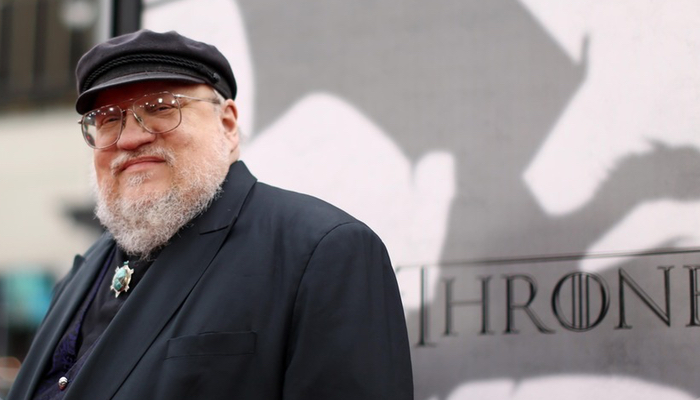 George R.R Martin en una premiere de 'Juego de tronos'