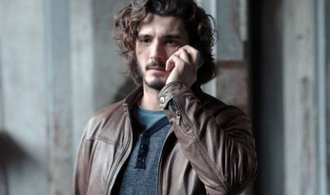 El actor Yon González en el último capítulo de 'Bajo sospecha'