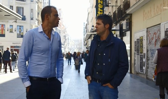 Cintora en su primer capítulo, "Vivir en negro"