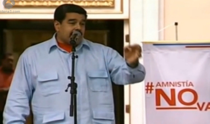 nicolás maduro carga contra antena 3