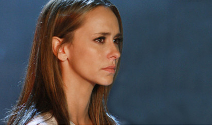 Jennifer Love Hewitt protagoniza 'Entre Fantasmas'