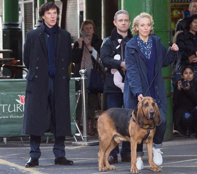 Sherlock (Benedict Cumberbatch), Watson (Martin Freeman) y Mary (Amanda Abbington)