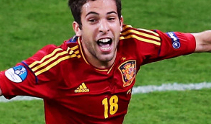 Jordi Alba celebrando el gol de la final en la Euro 2012