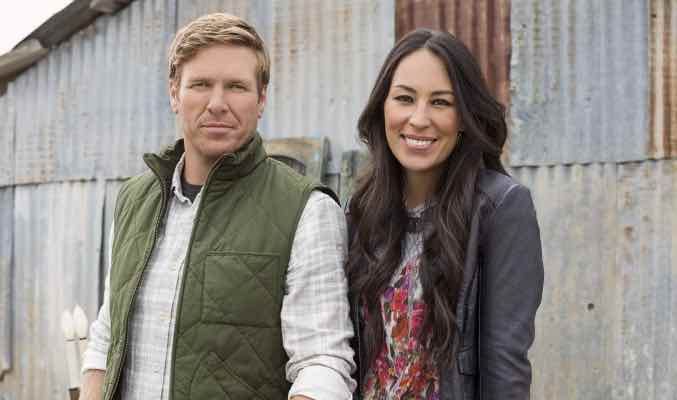 Chip y Joanna Gaines son protagonistas en el programa 'Compra y reforma'