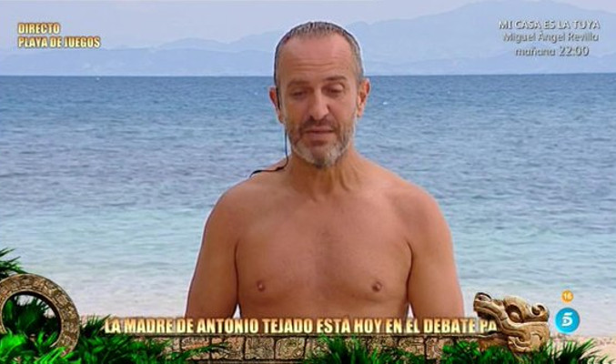 Víctor abandonó la isla y regresó a los diez minutos