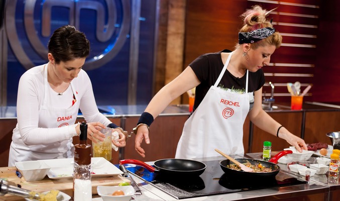 Dania y Reichel cocinan rabo de toro en MasterChef 4