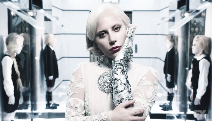 Lady Gaga como la Condesa