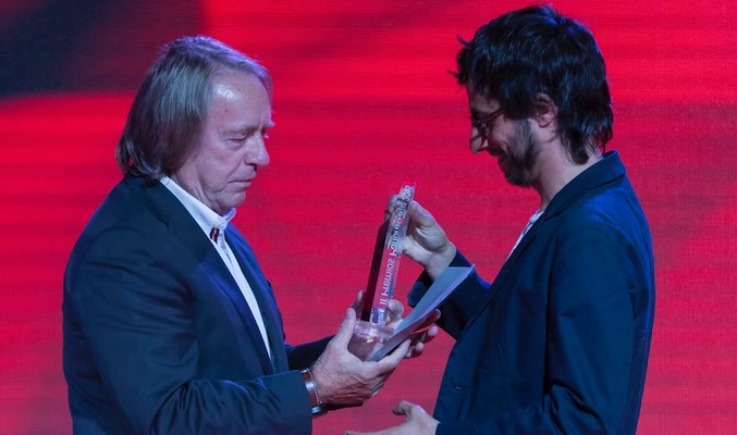 marg vigil recibe premio panorama 2016 el ministerio del tiempo
