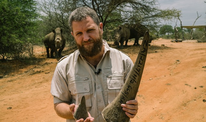 Beriain se adentra en la caza furtiva de África