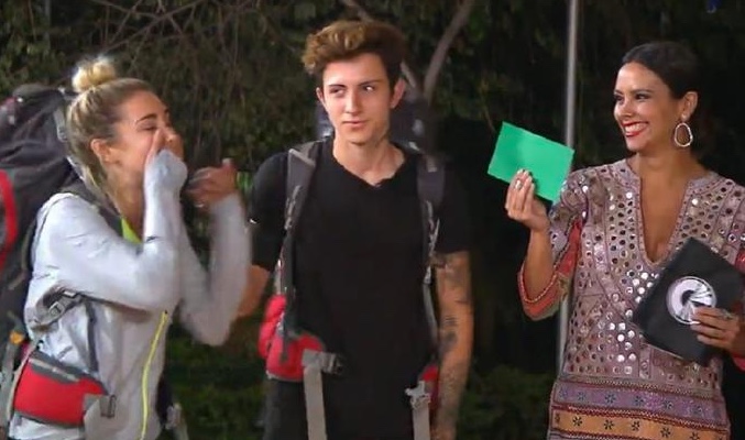 Jonan y Priscila, sorprendidos por el sobre verde en 'Pekín Express'