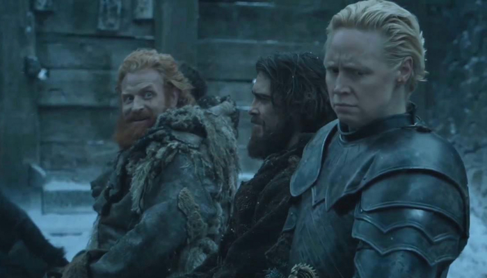 Tormund en una de sus insinuantes miradas a Brienne