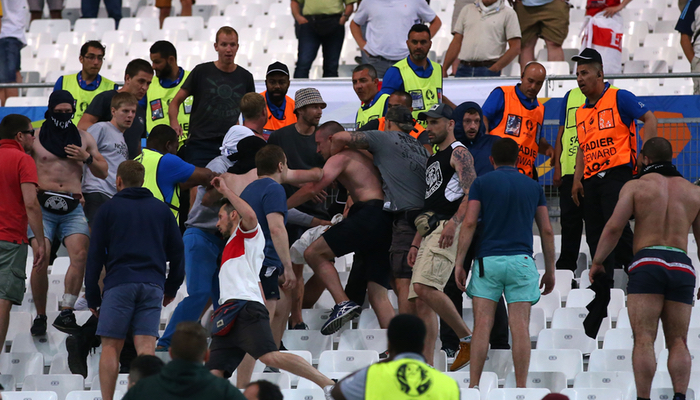 Imágenes de la violencia dentro del estadio