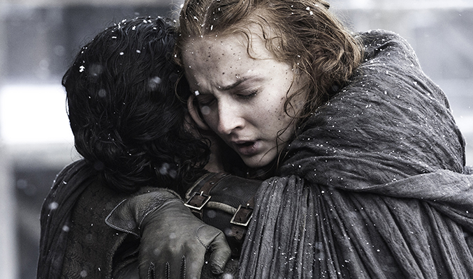 El emocionante reencuentro entre Sansa (Sophie Turner) y Jon (Kit Harington)