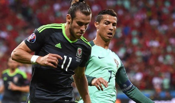 Bale y Ronaldo en un instante del partido de Portugal contra Gales