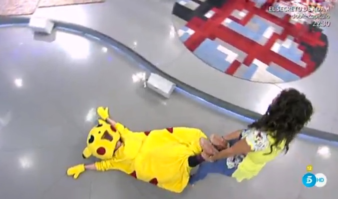 Karmele-Pikachu y Paz Padilla en el plató de 'Sálvame'