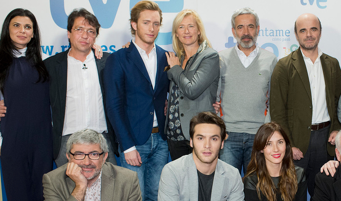 Bernardreau junto a los actores de 'Cuéntame cómo pasó'