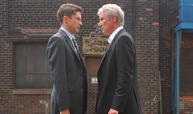 La sombra de la traición" consigue un aceptable 13,4% mientras que "La gran familia española" anota un escueto 7,5%