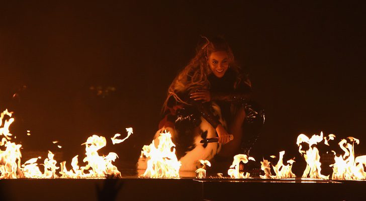 Imagen de Beyoncé actuando en la gala