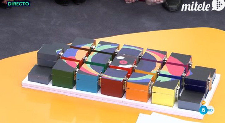 Una de estas cajas contiene la vida extra