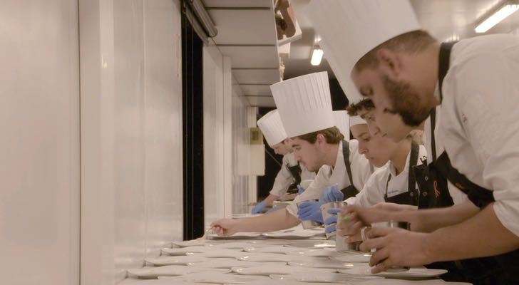 'Dentro de' enseñara el día a día de lugares conocidos por la sociedad