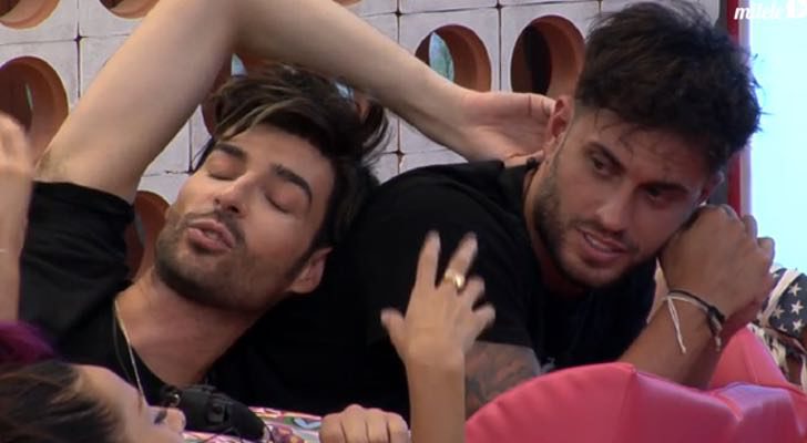 Miguel comparte su mundo interior con sus compañeros