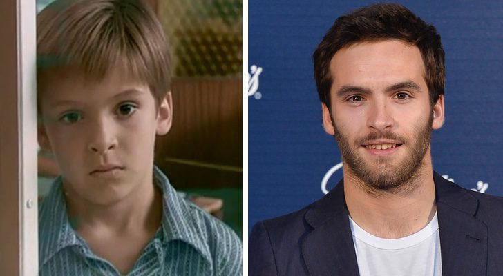 Carlos Alcántara en el primer episodio y el actor Ricardo Gómez en la actualidad