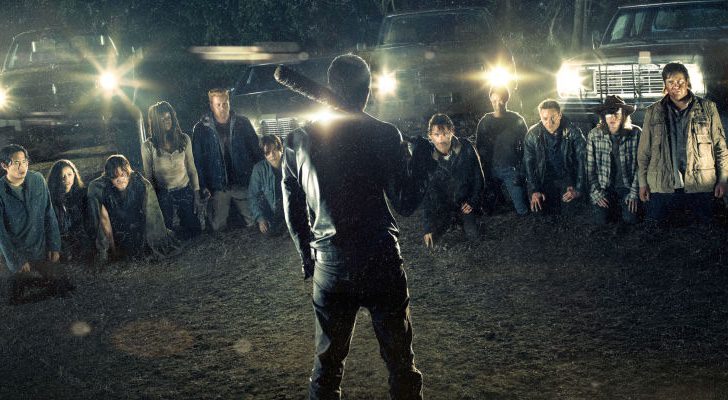 El grupo de Rick frente a Negan al final de la temporada seis de 'The Walking Dead'