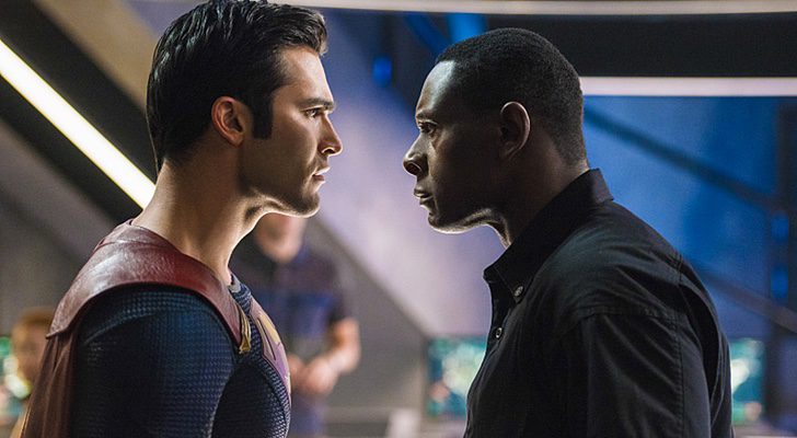 Superman frente a Hank Henshaw