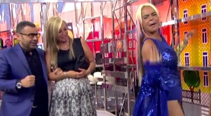 Leticia Sabater interpreta "La Salchipapa"