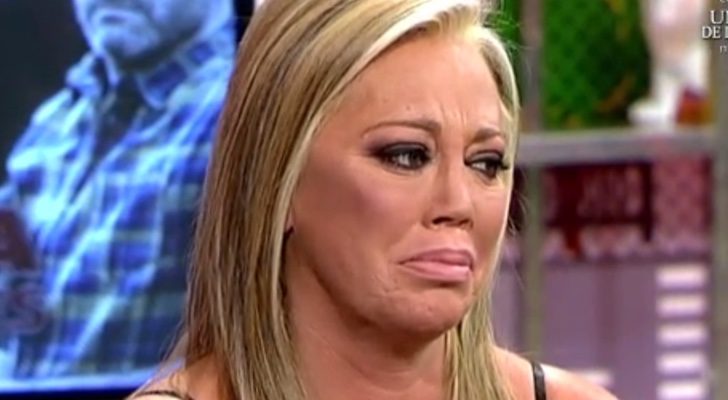 Belén Esteban llora en 'Sálvame deluxe'