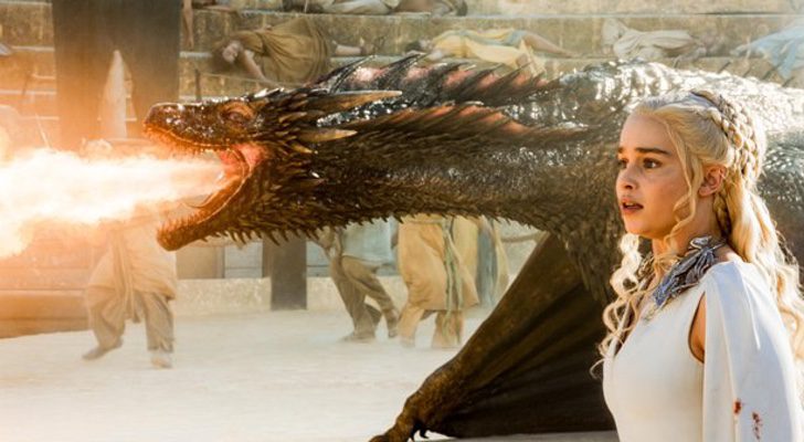 Emilia Clarke como Daenerys Targaryen en 'Juego de Tronos'