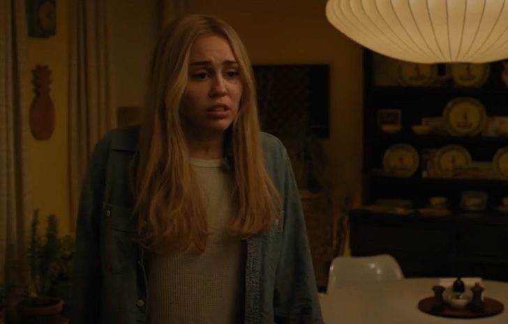 Crisis in six scenes 1x02