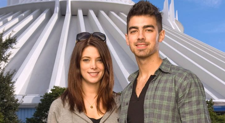 Joe Jonas y Ashley Greene