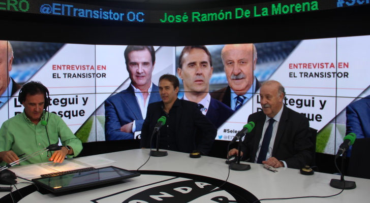 Vicente del Bosque y Julen Lopetegui junto a De la Morena en "El Transistor"