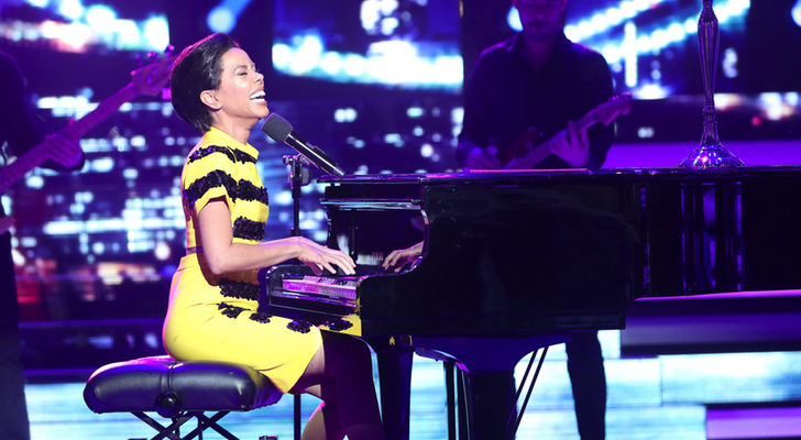 Beatriz Luengo como Alicia Keys