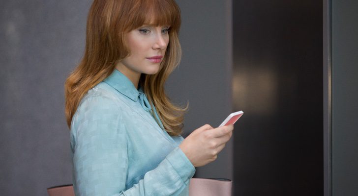 Dallas Howard en &quot;Nosedive&quot;, el primer episodio de la tercera entrega de &#39;Black Mirror&#39;