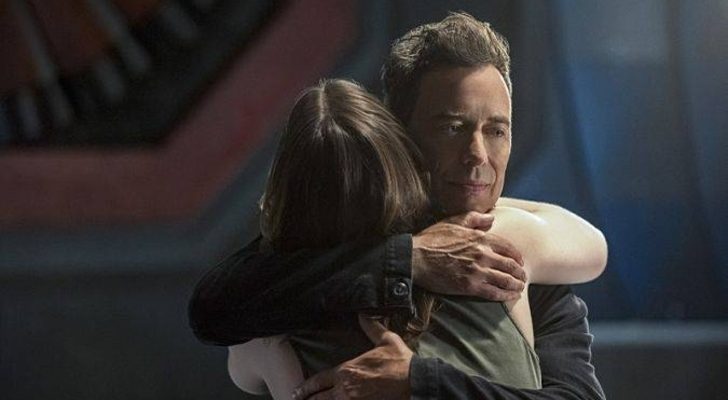 Wells vuelve con su hija convertida en toda una superheroína en 'The Flash'