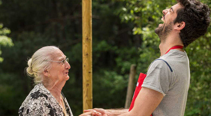 MAM no pudo evitar la emoción ante la visita de su "tata", la sensación de la noche
