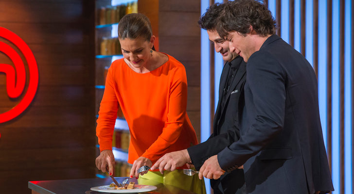 El jurado de &#39;MasterChef Celebrity&#39; haciendo una degustación