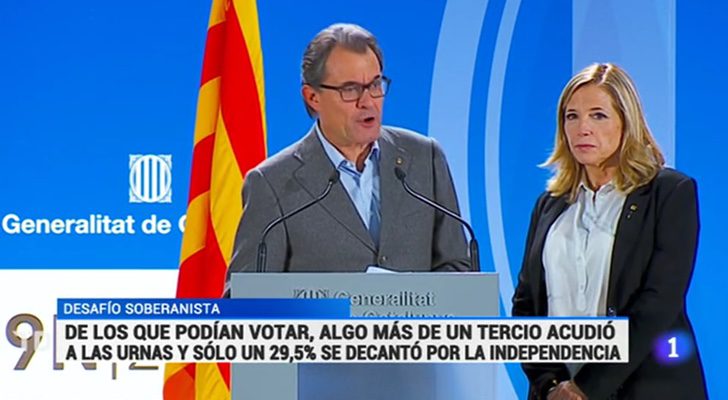 Así informó el 'Telediario 1' de los resultados del referéndum independentista del 9-N